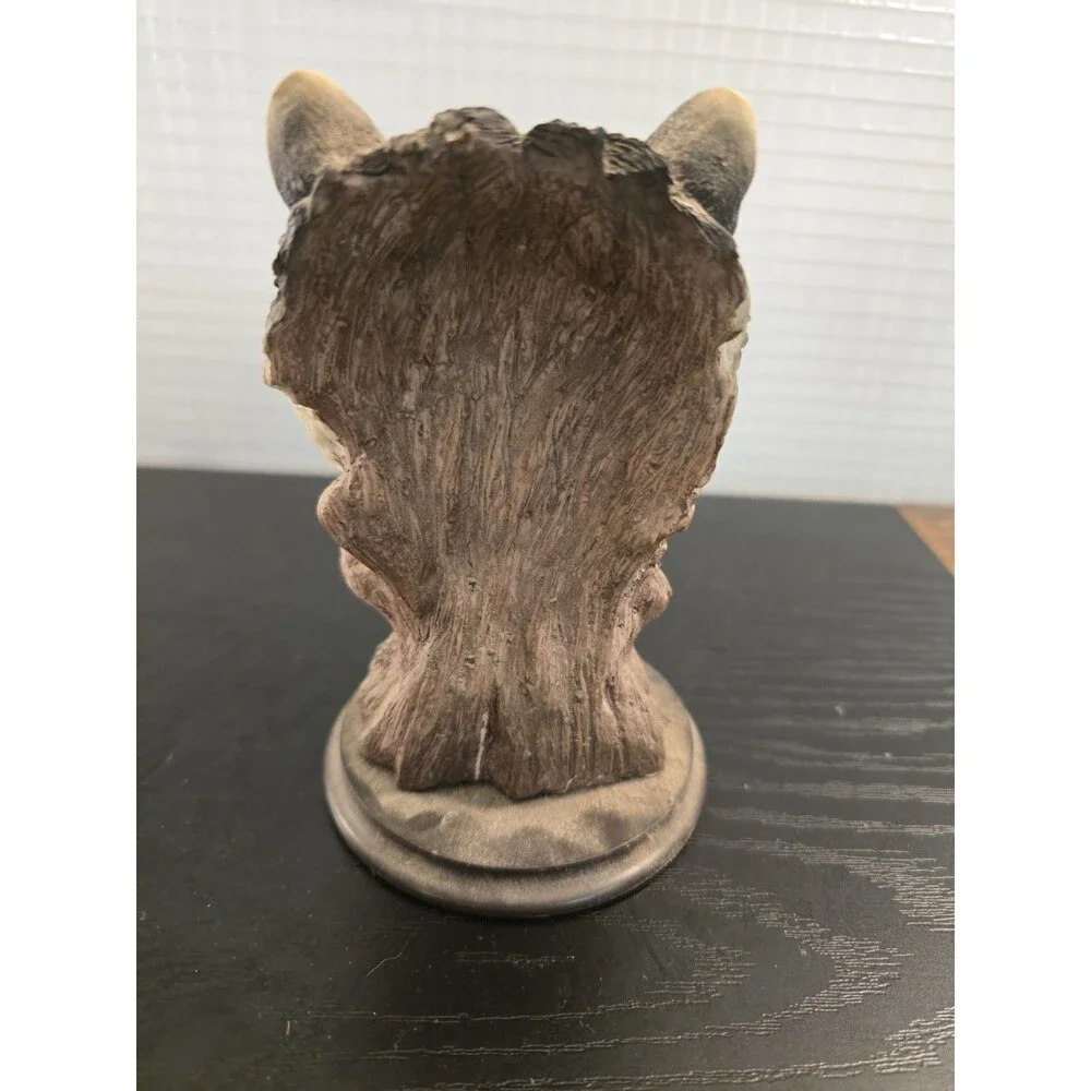 5in Polystone Wolf Head On Base Statue Wild Animal Decorative Sculpture